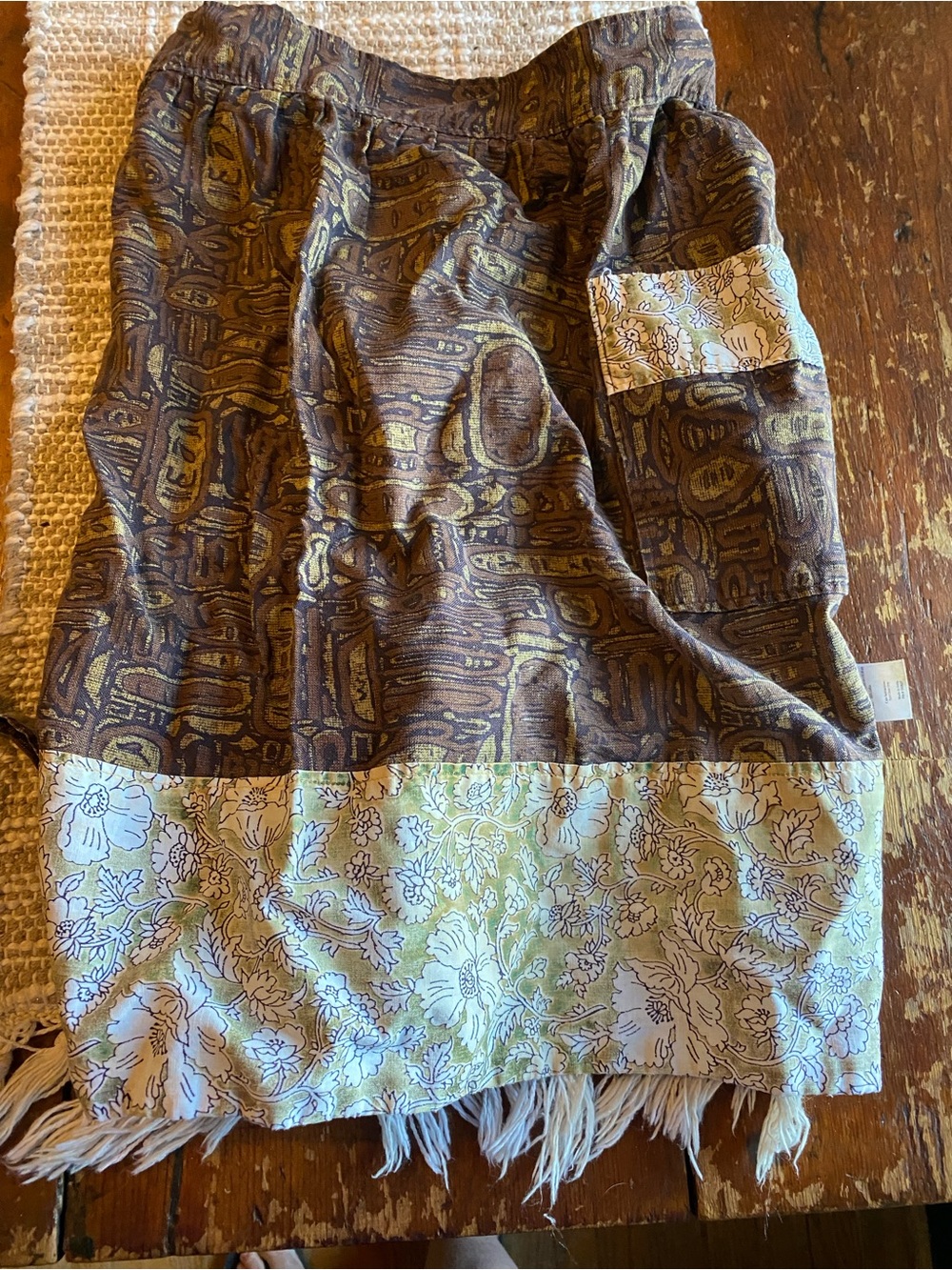 Adorable set of 5 vintage aprons - Picture 3 of 6
